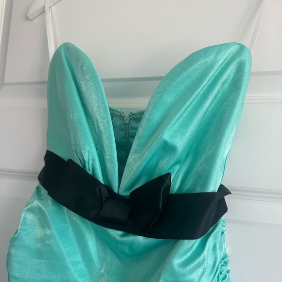 SUPERDOWN Lexi Sweetheart Mini Dress in Teal NWT - Picture 4 of 8